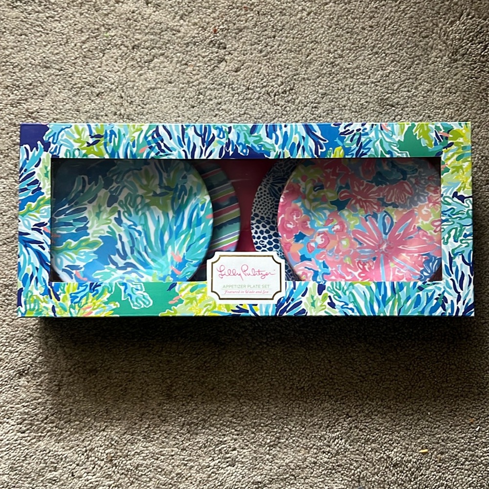 Lilly Pulitzer appetizer plate set (featured in Wade and Sea)
